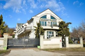 138882294_106892858039062_1512522683036169324_n-300x199